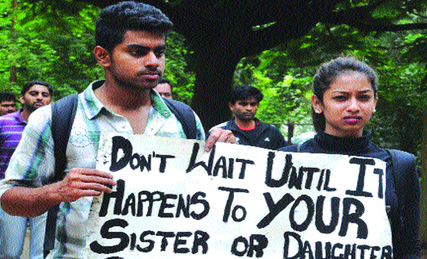 Protestors carry banners condemning rape (Photo: DC) Protestors carry banners condemning rape (Photo: DC)